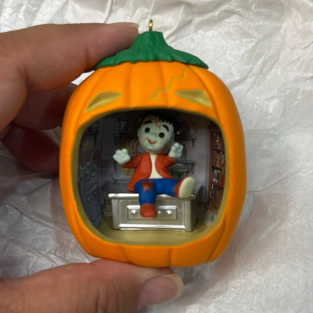 NWT Hallmark Keepsake 2020 Happy Halloween Frankenstein Pumpkin Ornament #8